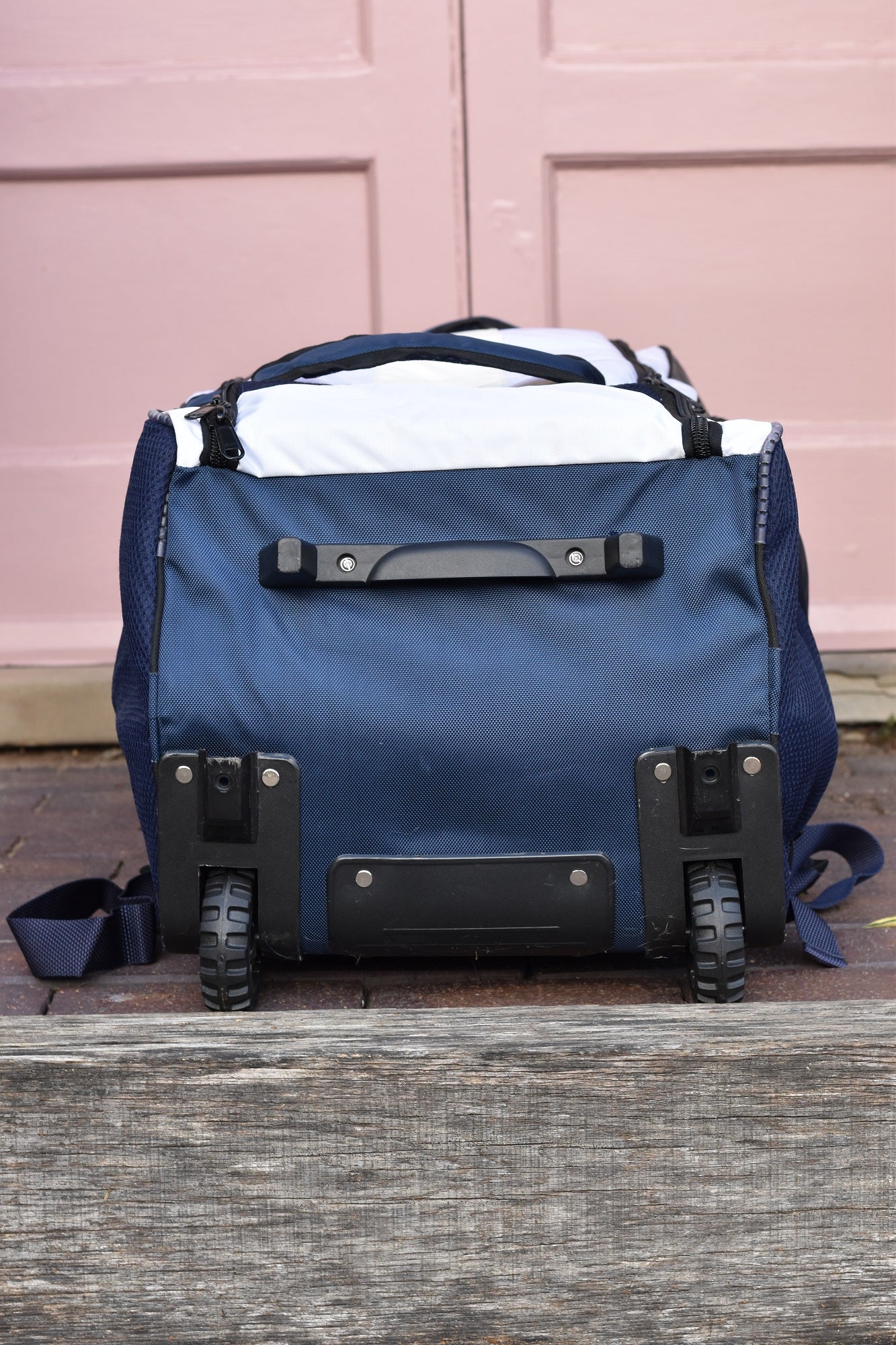 2026 Signature Blue/White/Grey Wheelie Duffle Bag