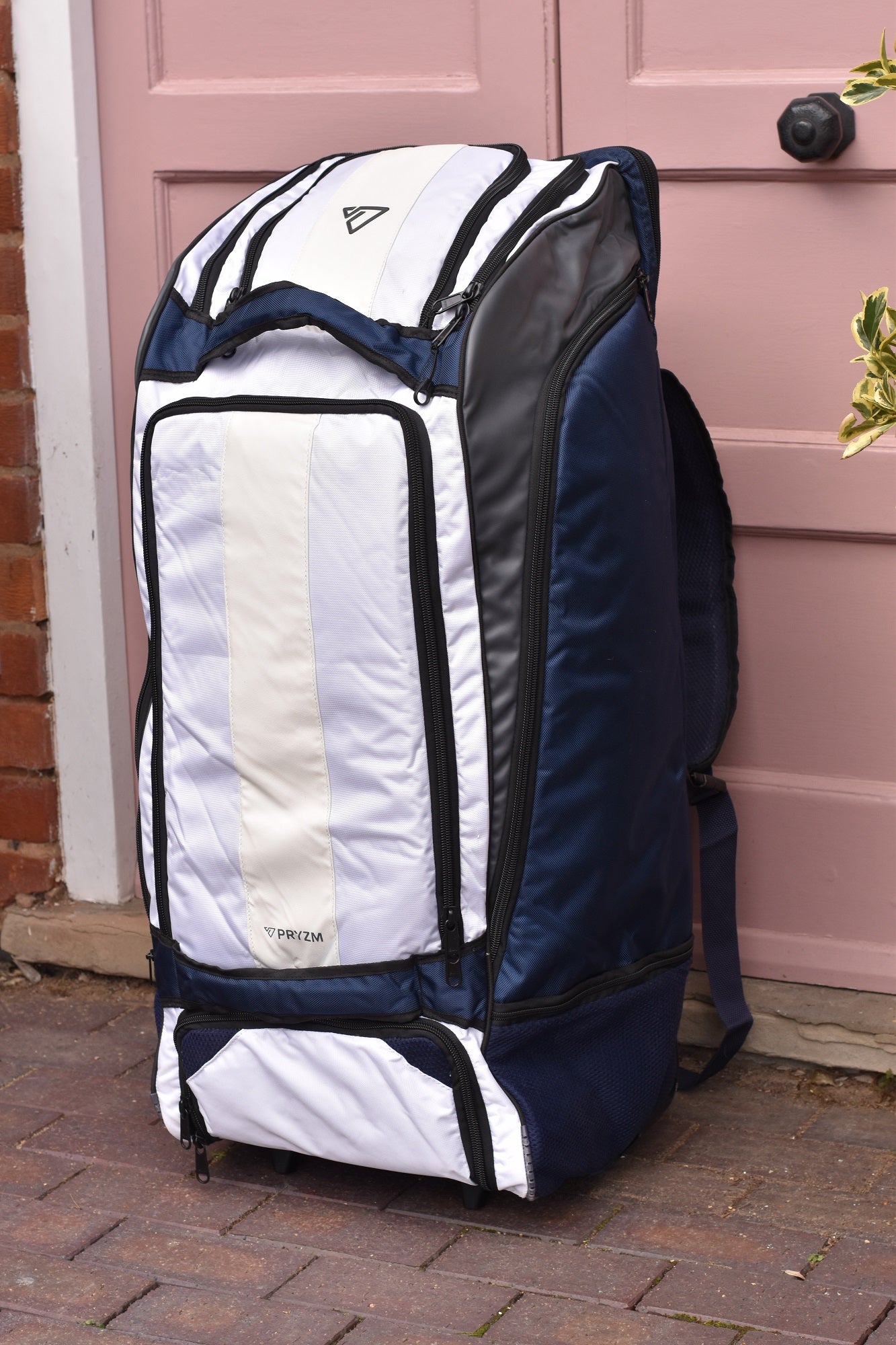 2026 Navy Pads & Gloves Bundle + Blue/White/Grey Signature Wheelie Duffle Bundle