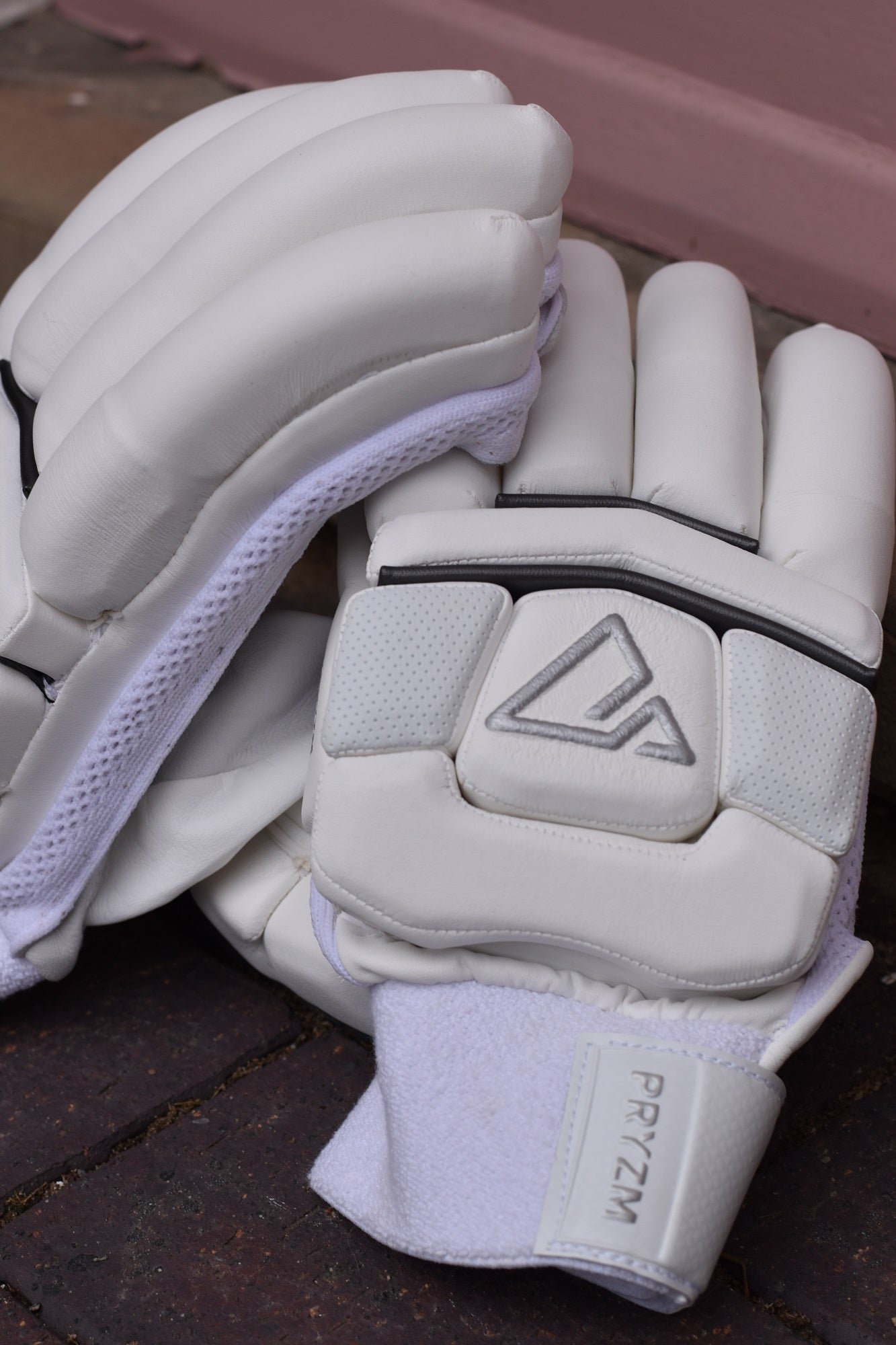 2026 Heritage Batting Gloves