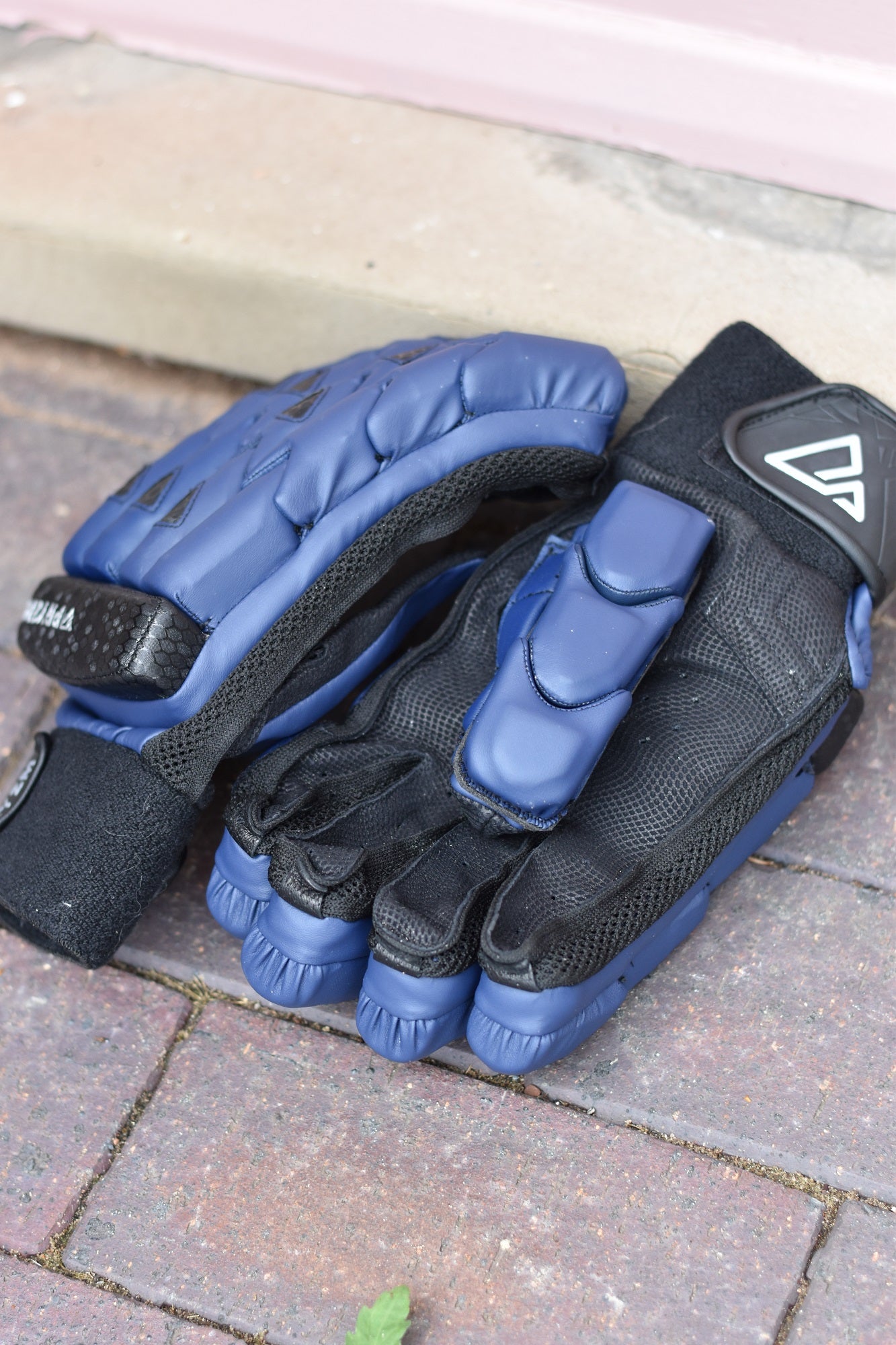 2026 Navy Blue Tempo Batting Gloves