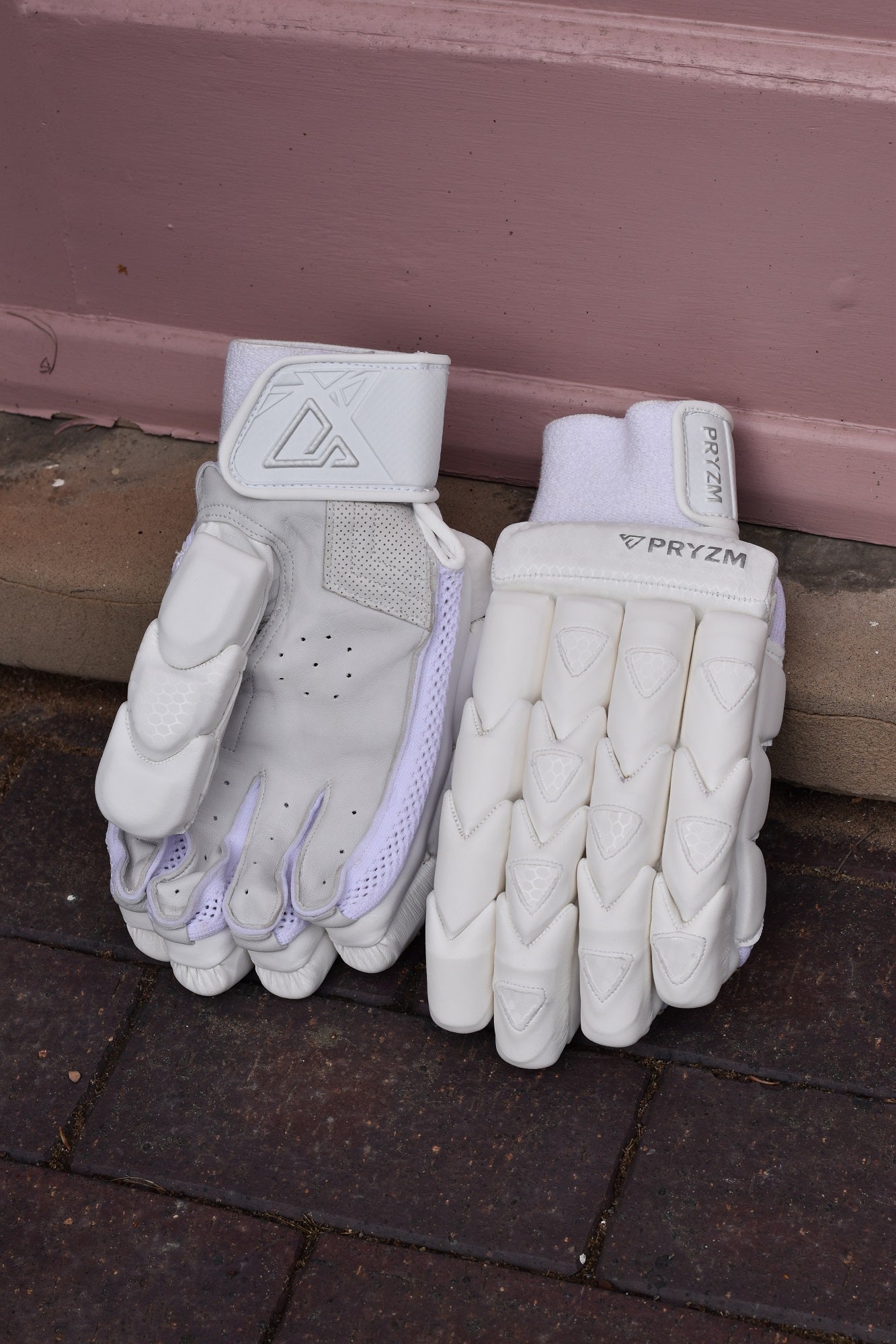 2026 Tempo Batting Gloves