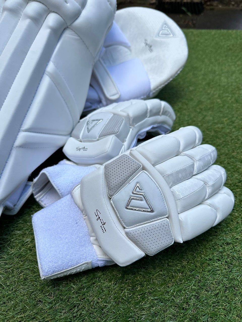 Signature Pads & Gloves Bundle