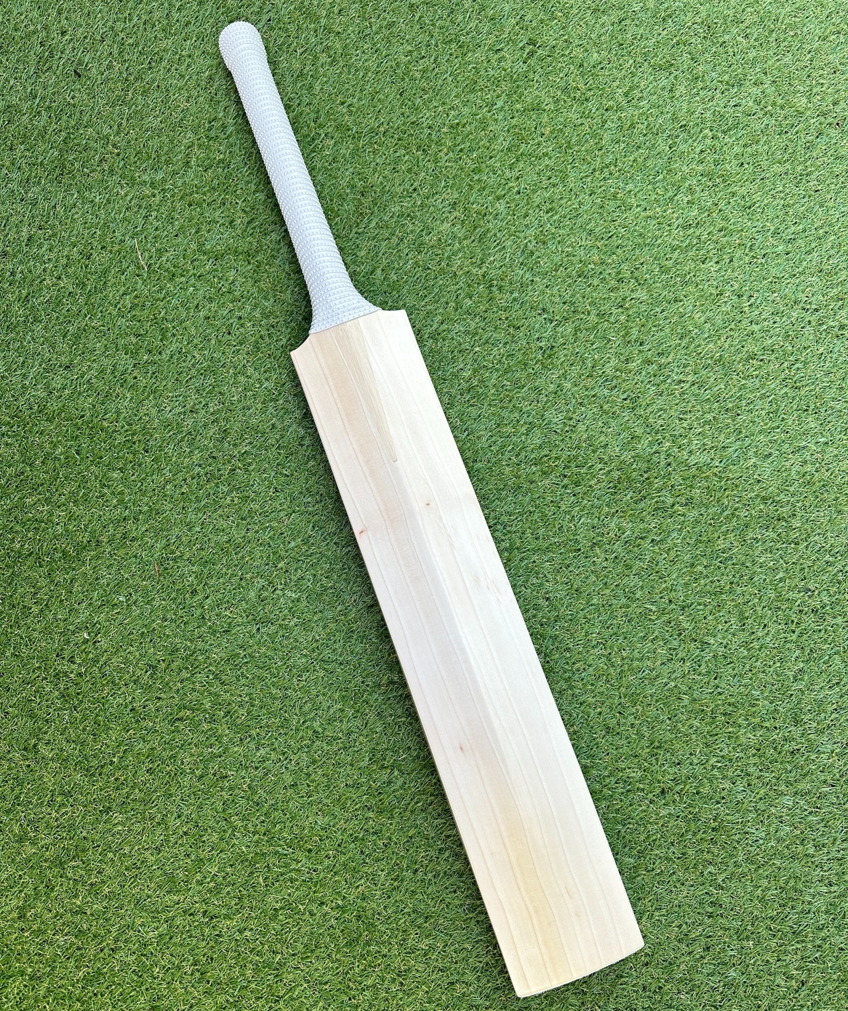 2'10 Convex | Exclusive Pro (G1) Cricket Bat #3360