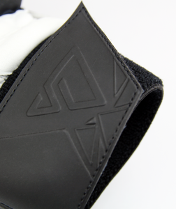 Black Signature Gloves (Adults LH)