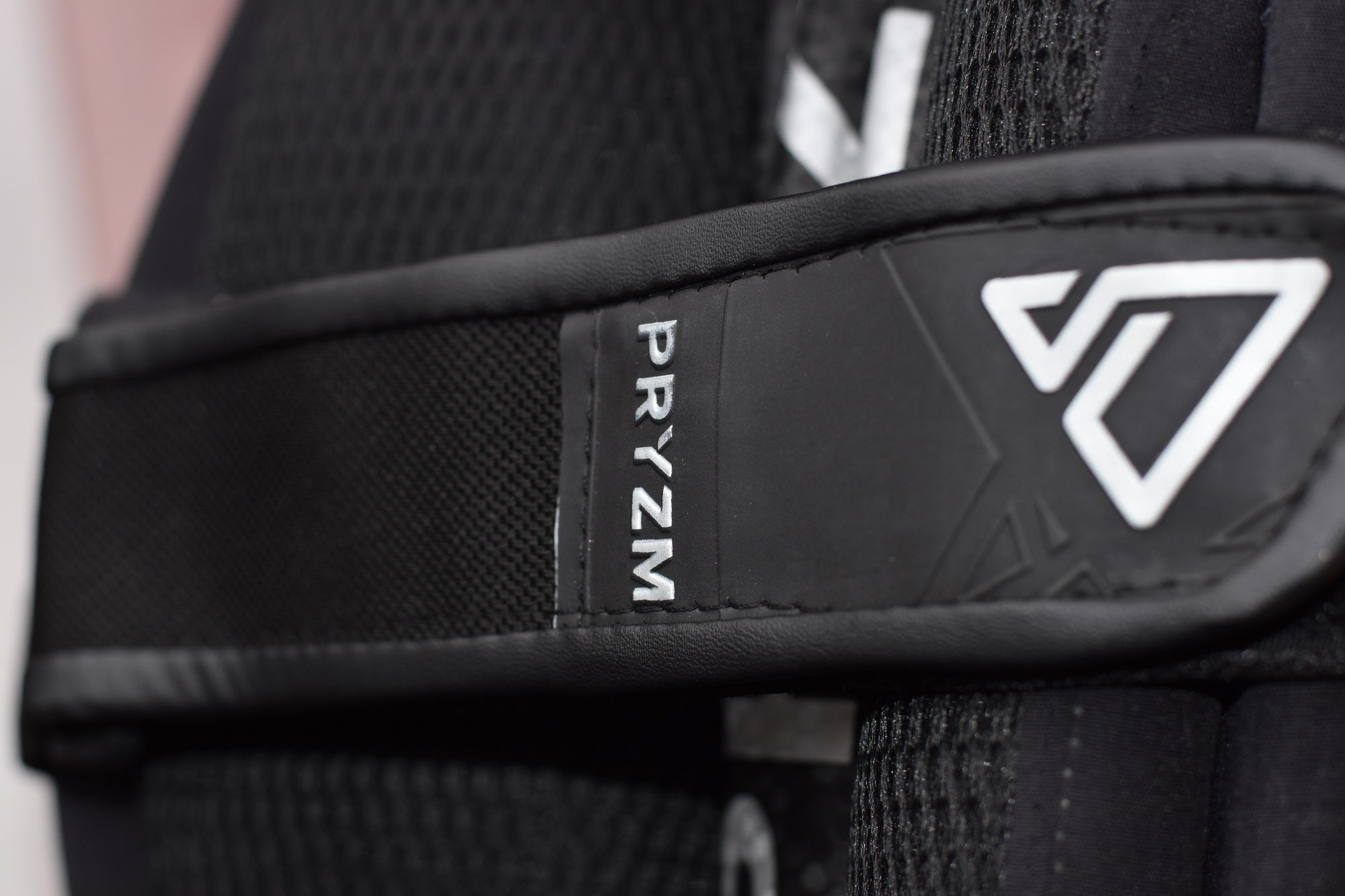 2026 Black Heritage Batting Pads