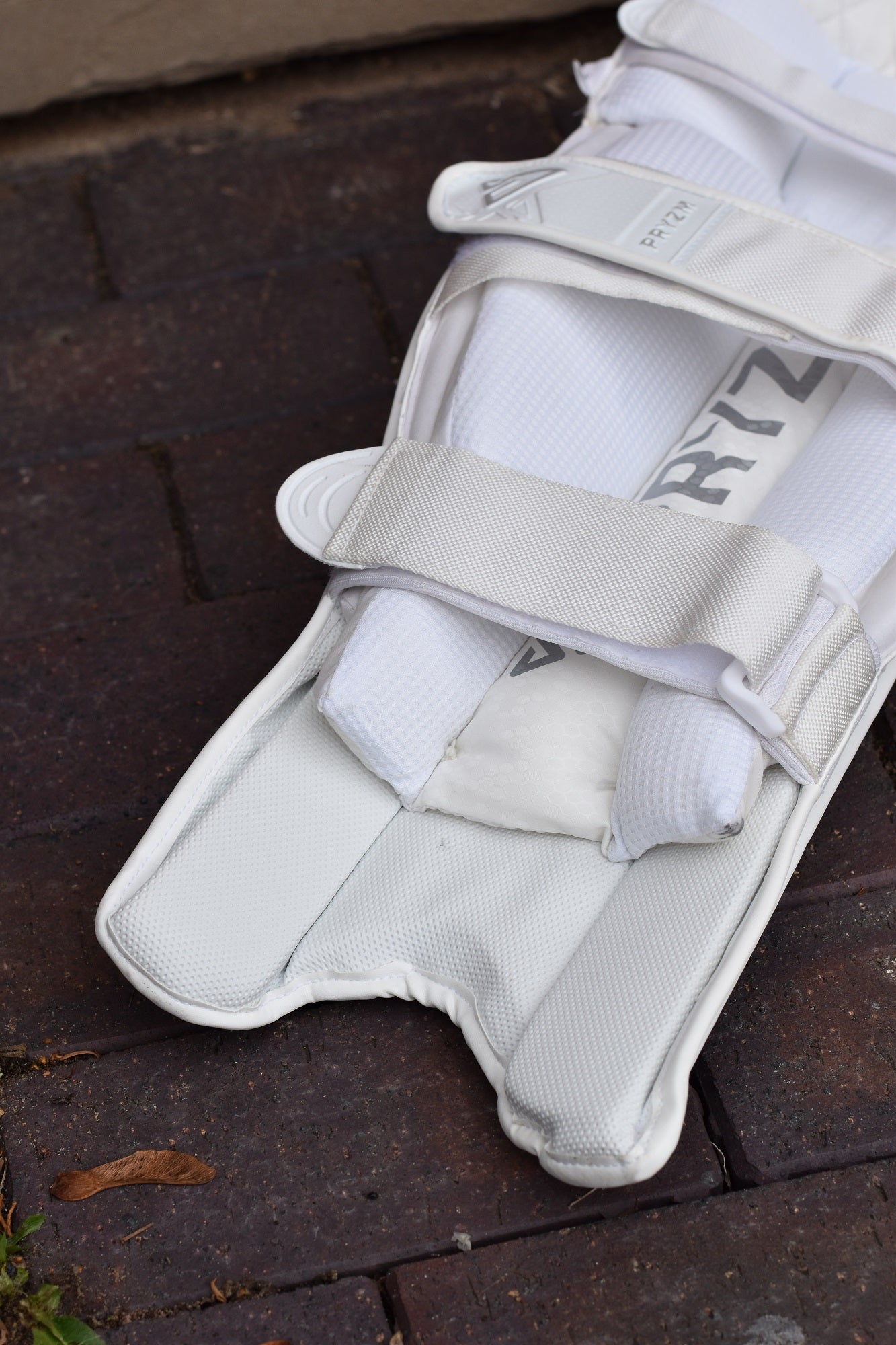 2026 Tempo Batting Pads