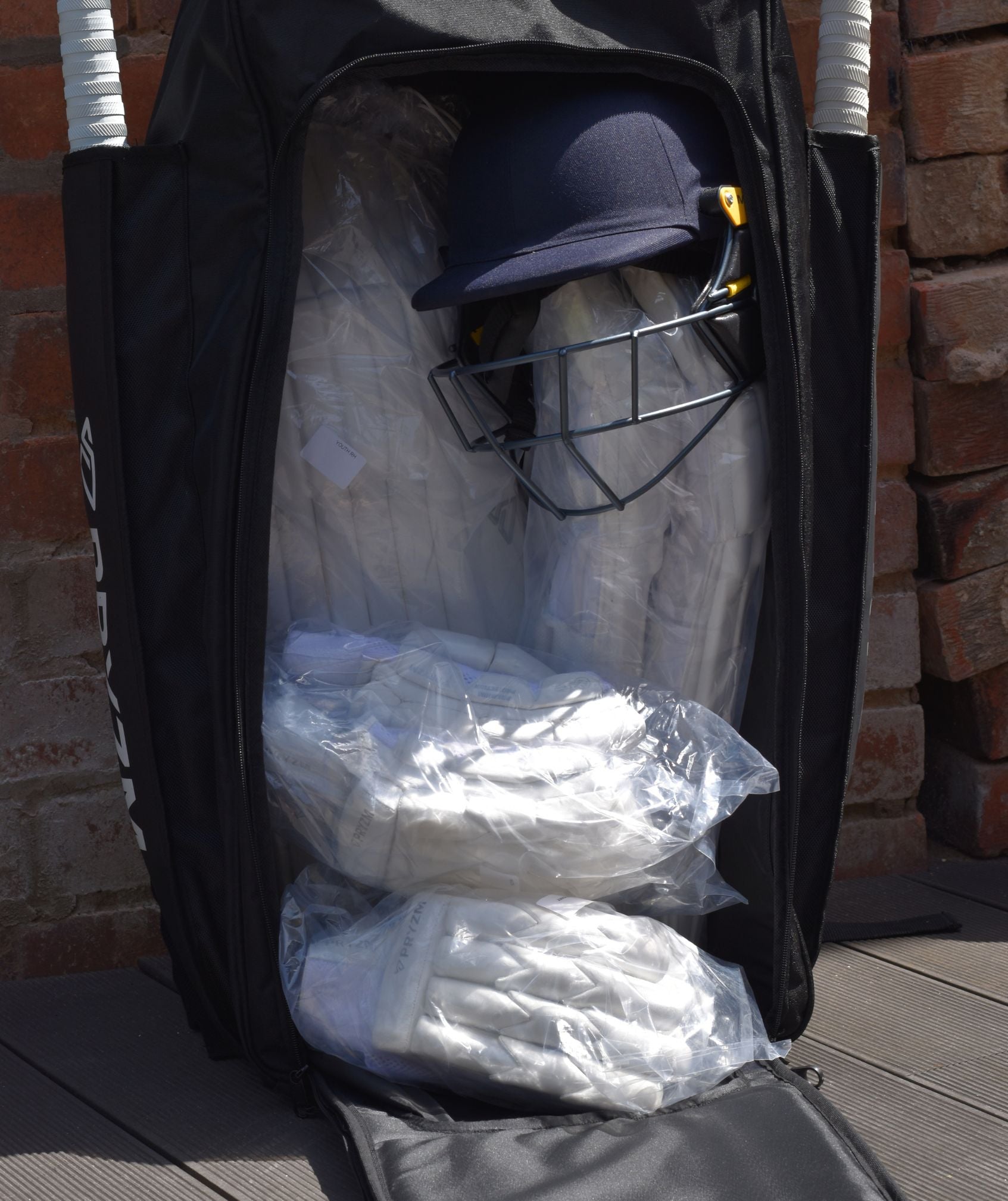 2026 Youth/Junior Bundle (Duffle, Pads + Gloves)