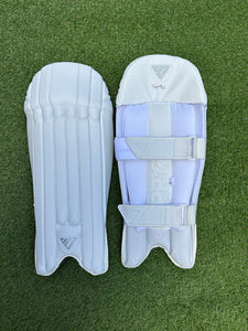 Signature Wicket Keeping Pads